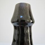 Vase bouteille grès émaillé noir par Roland Zobel