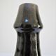 Vase bouteille grès émaillé noir par Roland Zobel