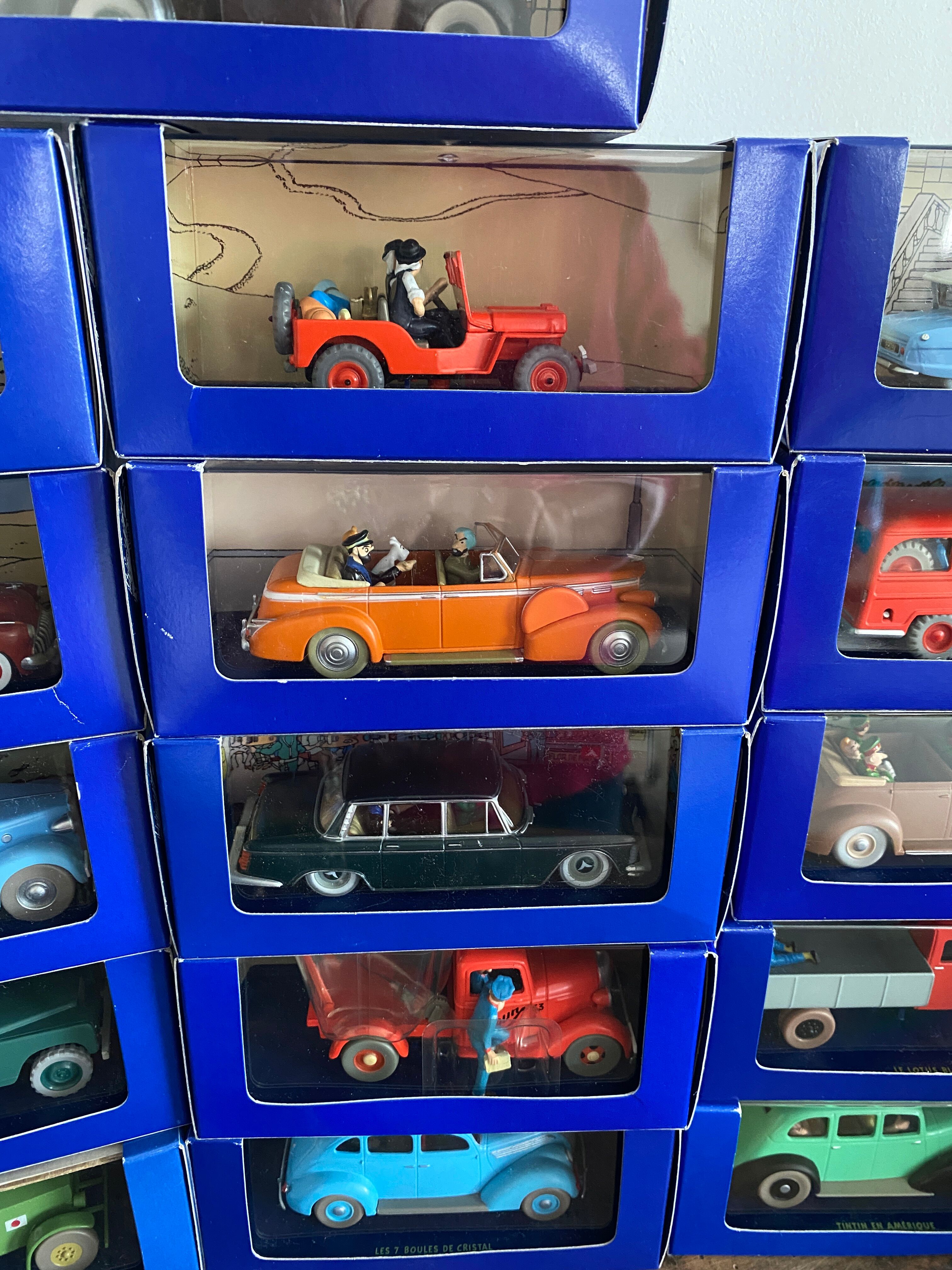 Classic cars "en voiture tintin" atlas edition