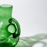 Carafe verte en verre