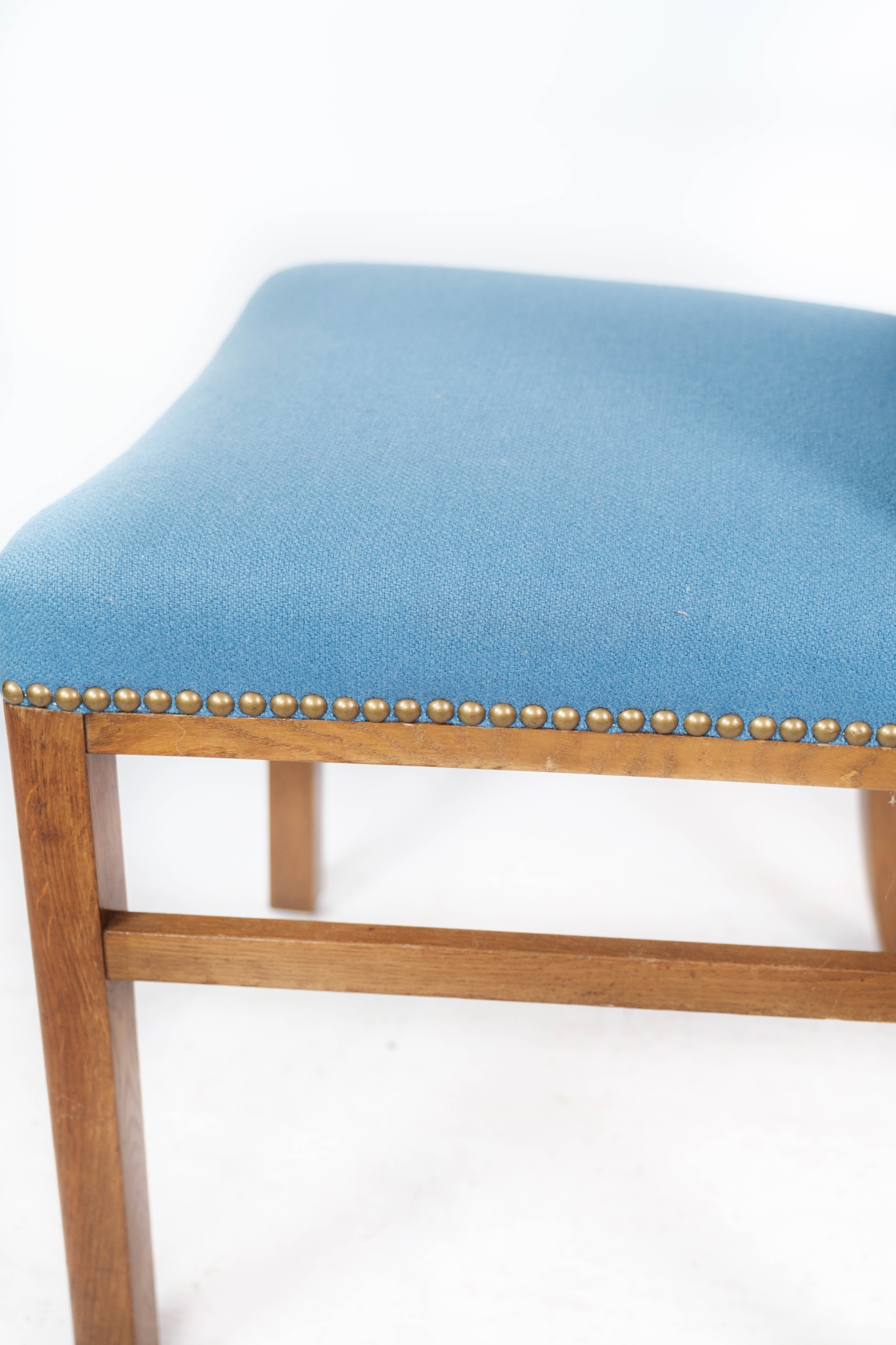 Dining room chair with legs of light mahogany of danish design, 1940s