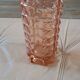 Vase vintage en verre moulé rose