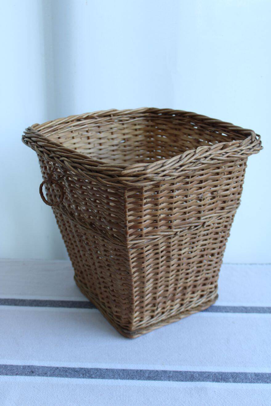 Wicker wastebasket
