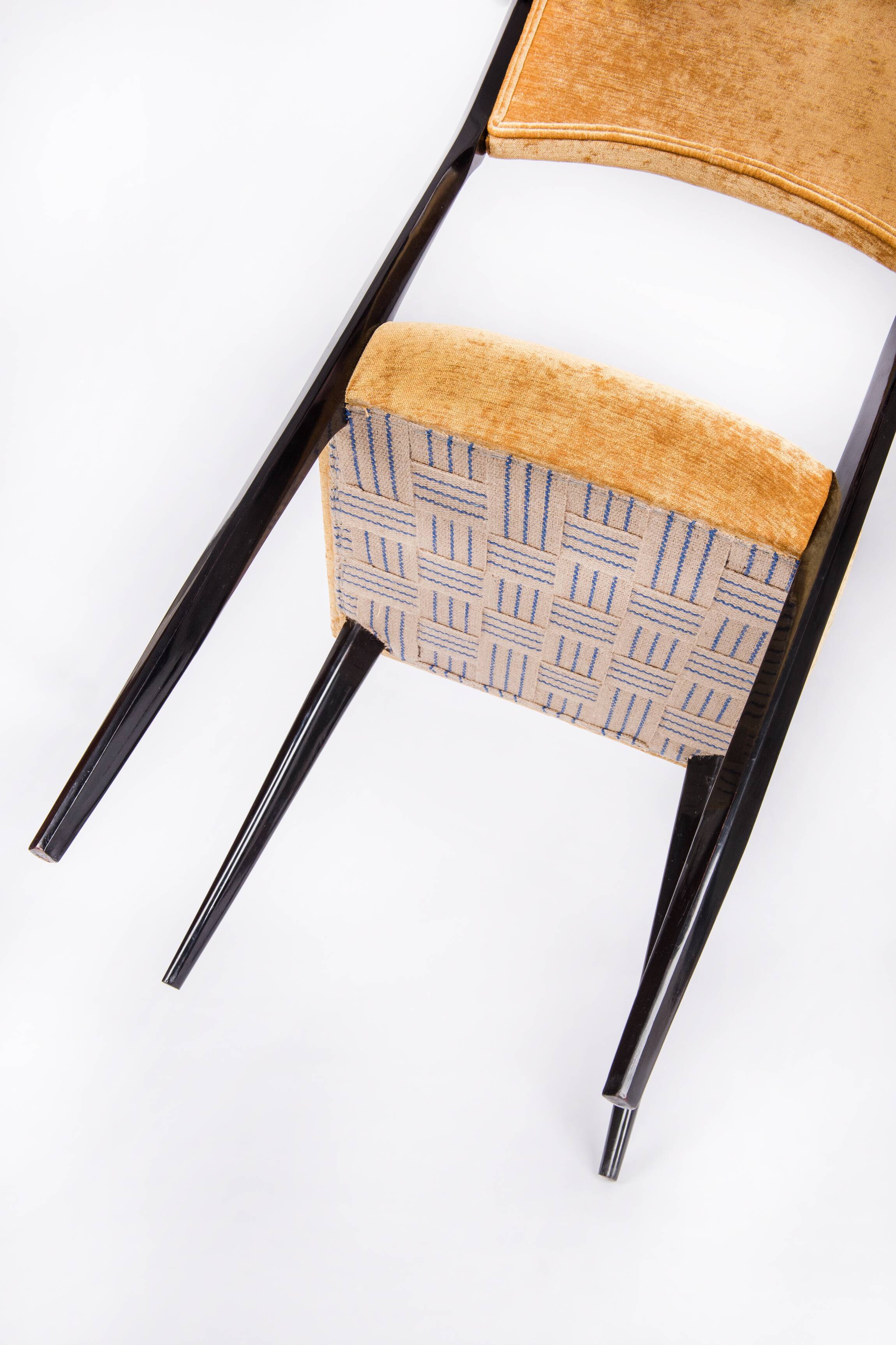 Set of 6 chairs from the 1950s.