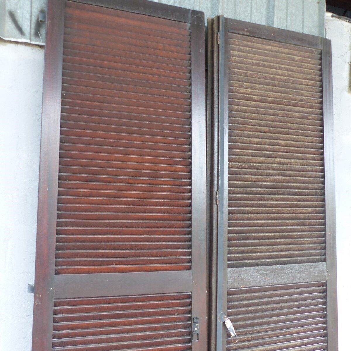 Suite of 4 wooden shutters L 69.5 x H 247 cm