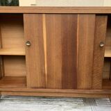 Compass foot shelf
