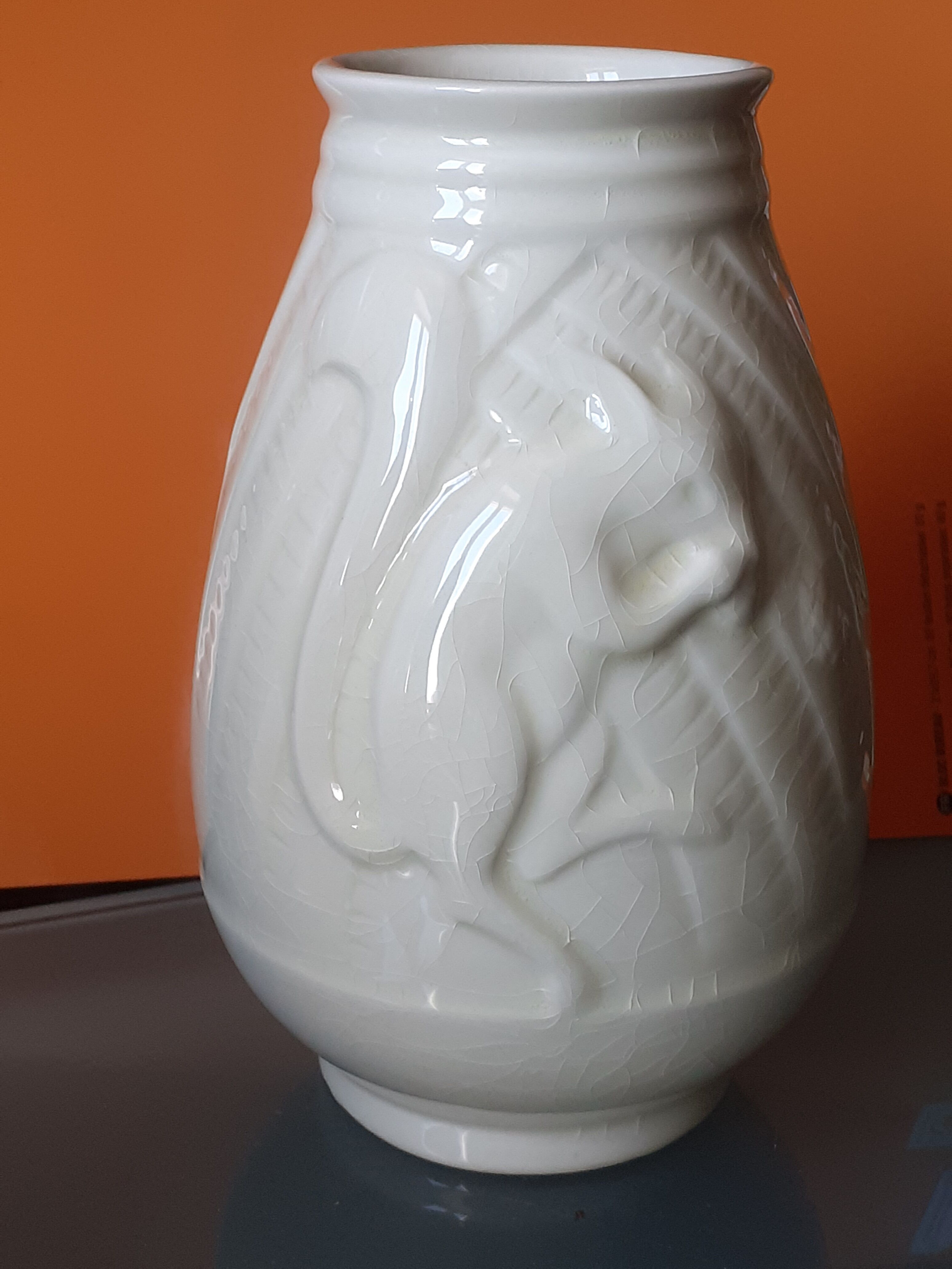 Vase Catteau earthenware cream with squirrels