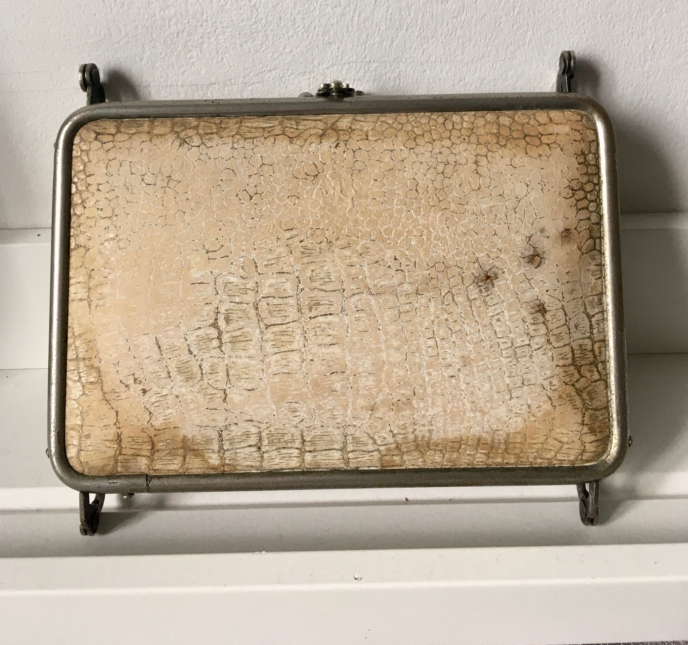 Mirror triptych barber