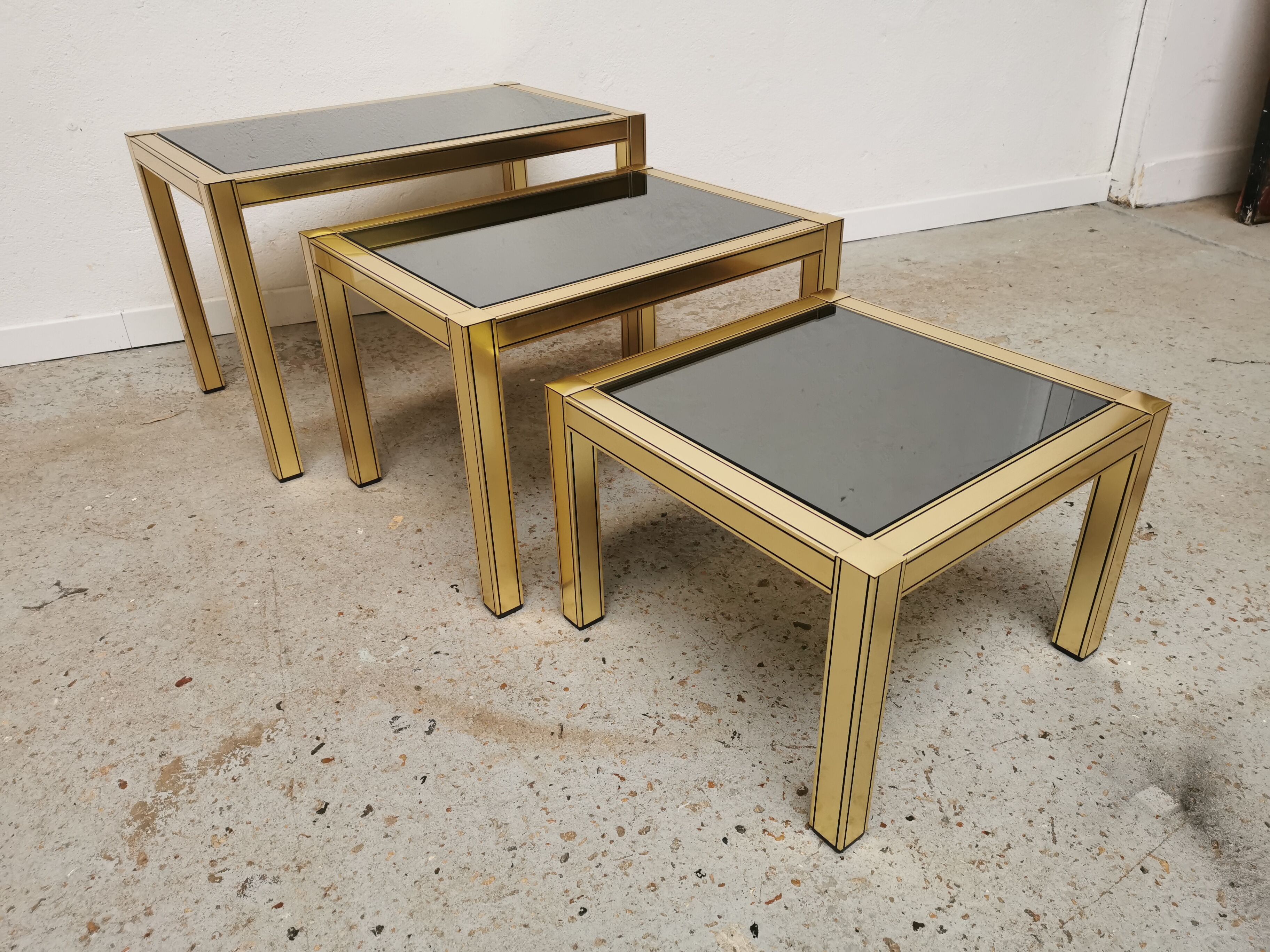 Tables gigognes laiton doré vintage 1970