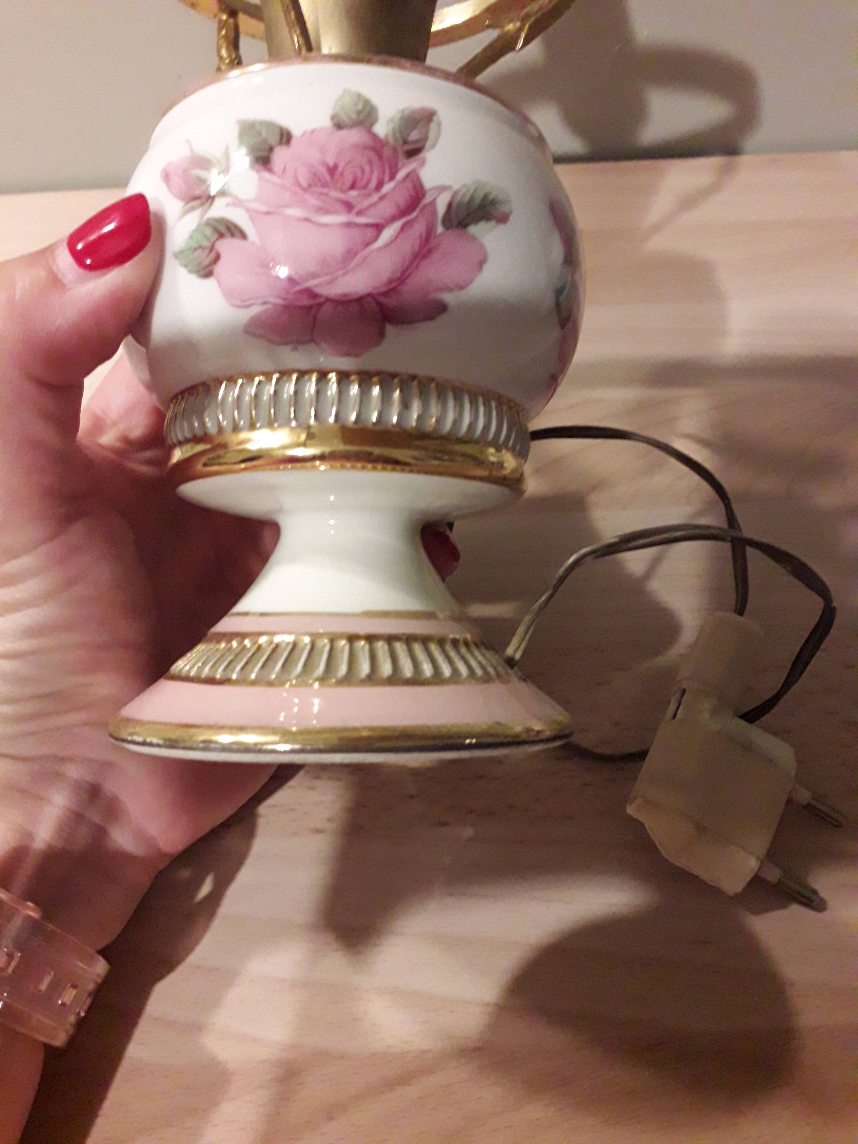 Table lamp