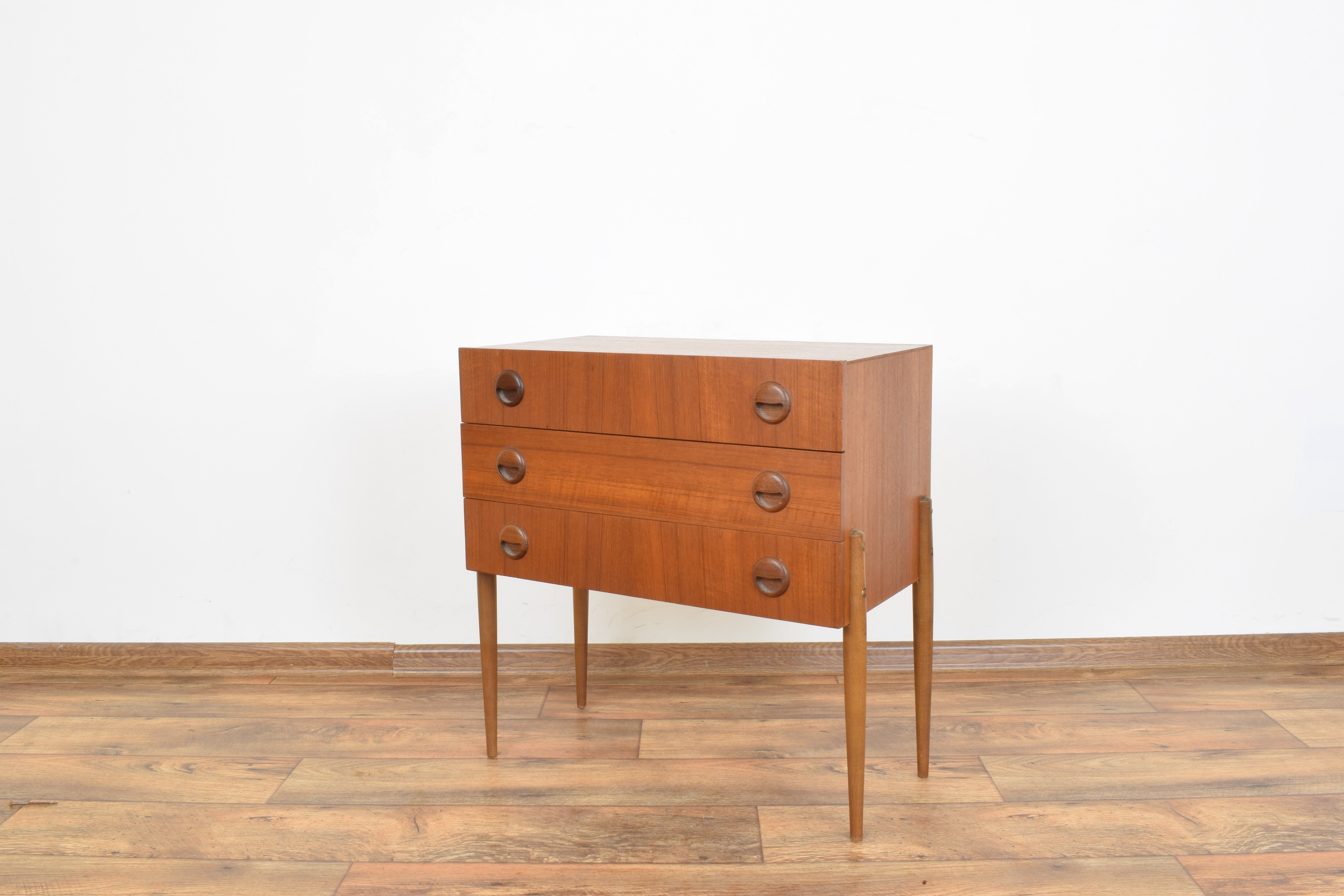 Commode en teck de Hans Hawig Möbler années 1960.
