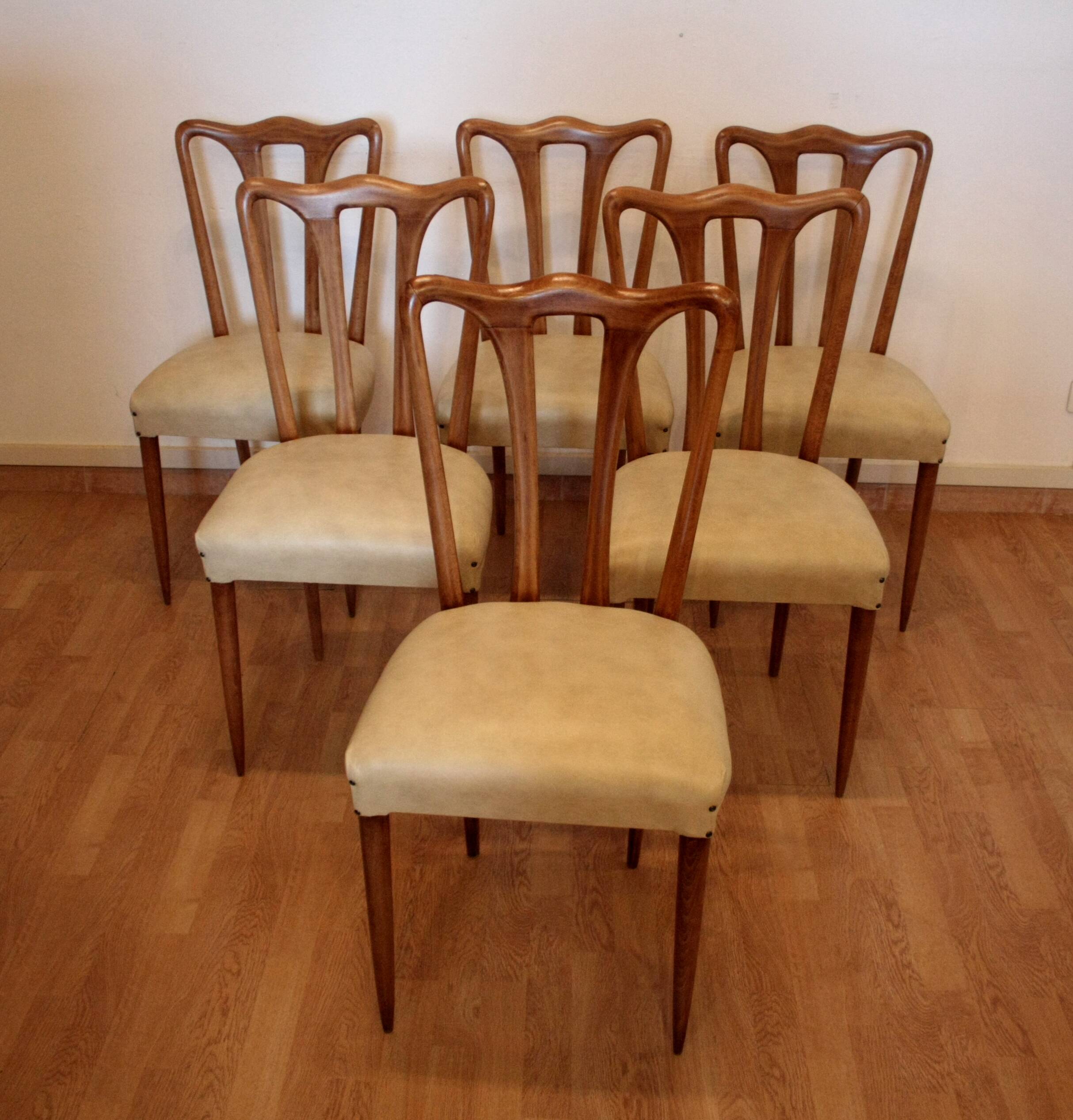 Set of 6 mid-century modern chairs, Italy, 1960s