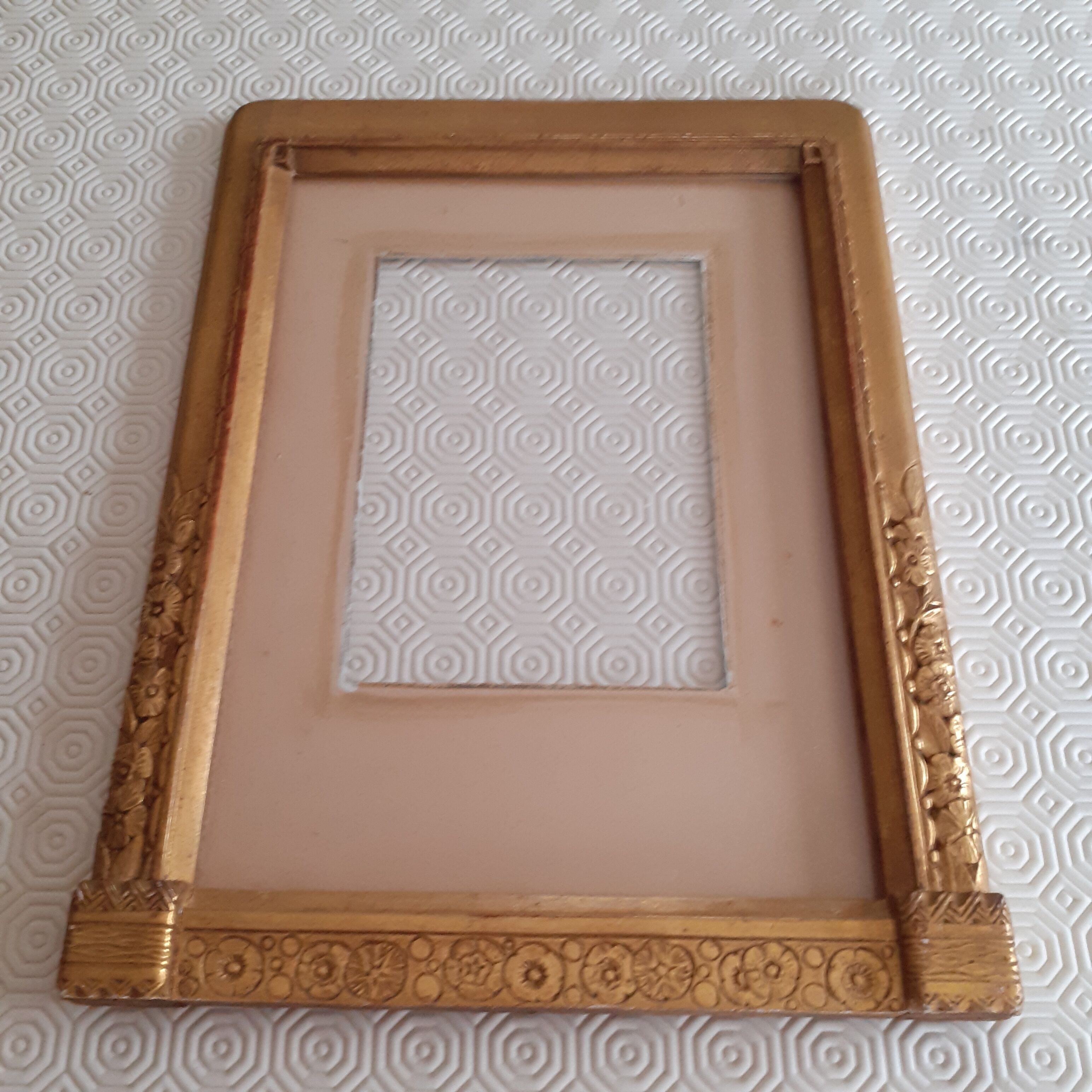 Golden Art Deco frame with fine gold