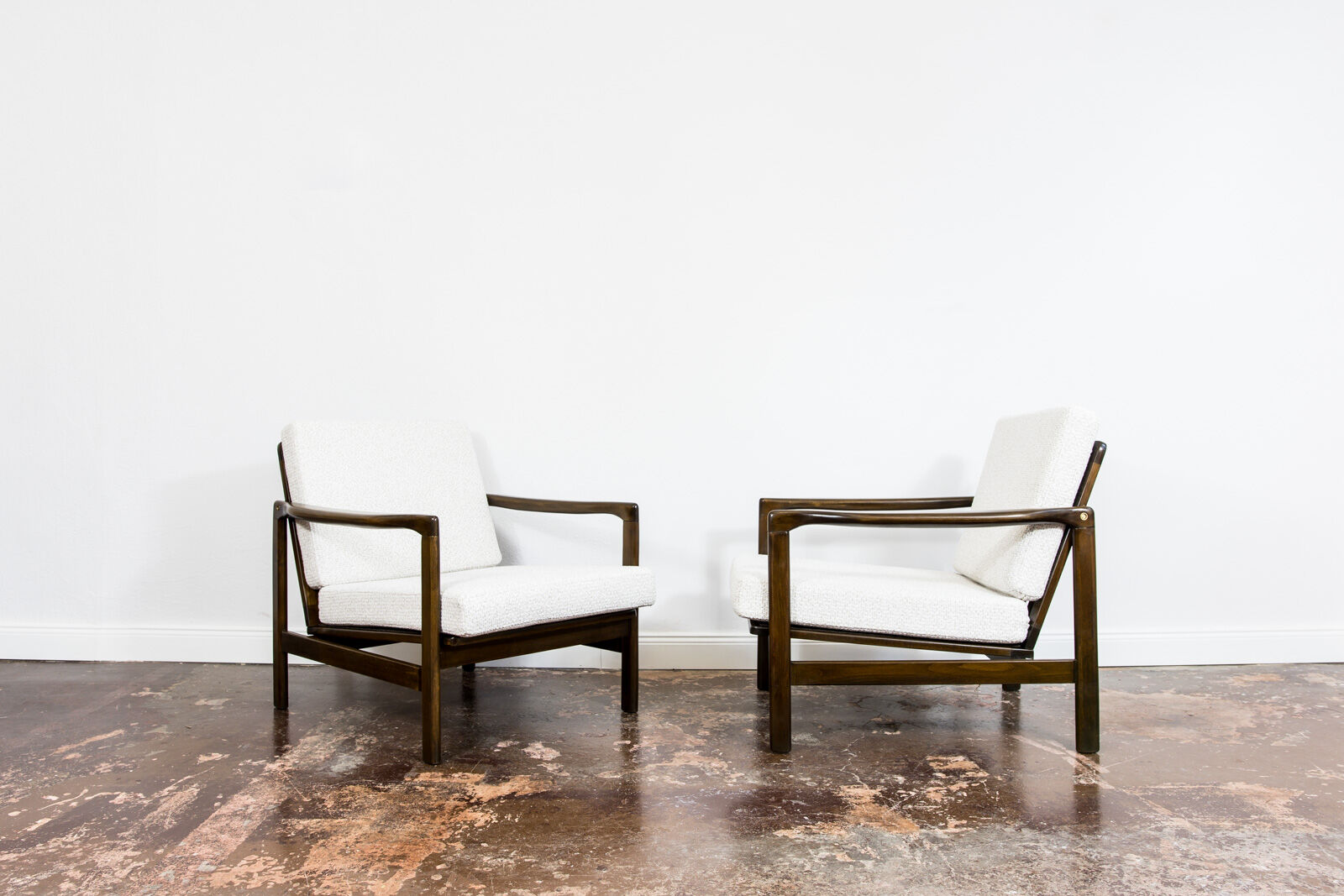 Pair of Restored White Grey B-7522 armchairs by Zenon Bączyk, 1960’s