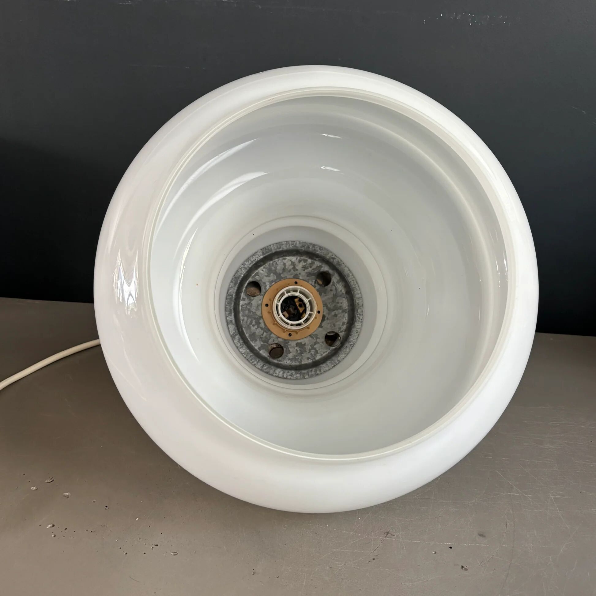 Suspension vintage en verre blanc