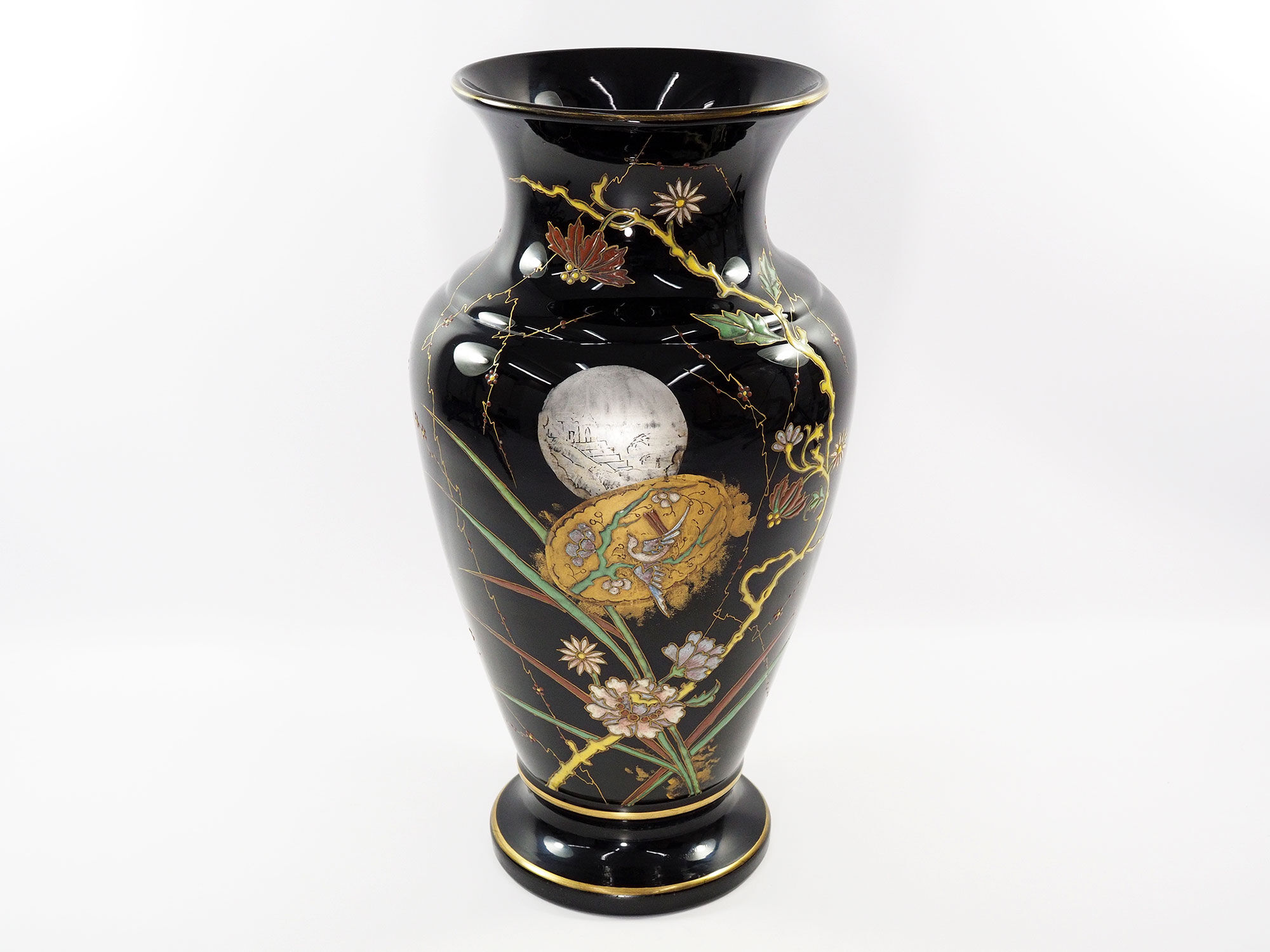 Art Nouveau vase in gold and silver enamelled glass hand painted