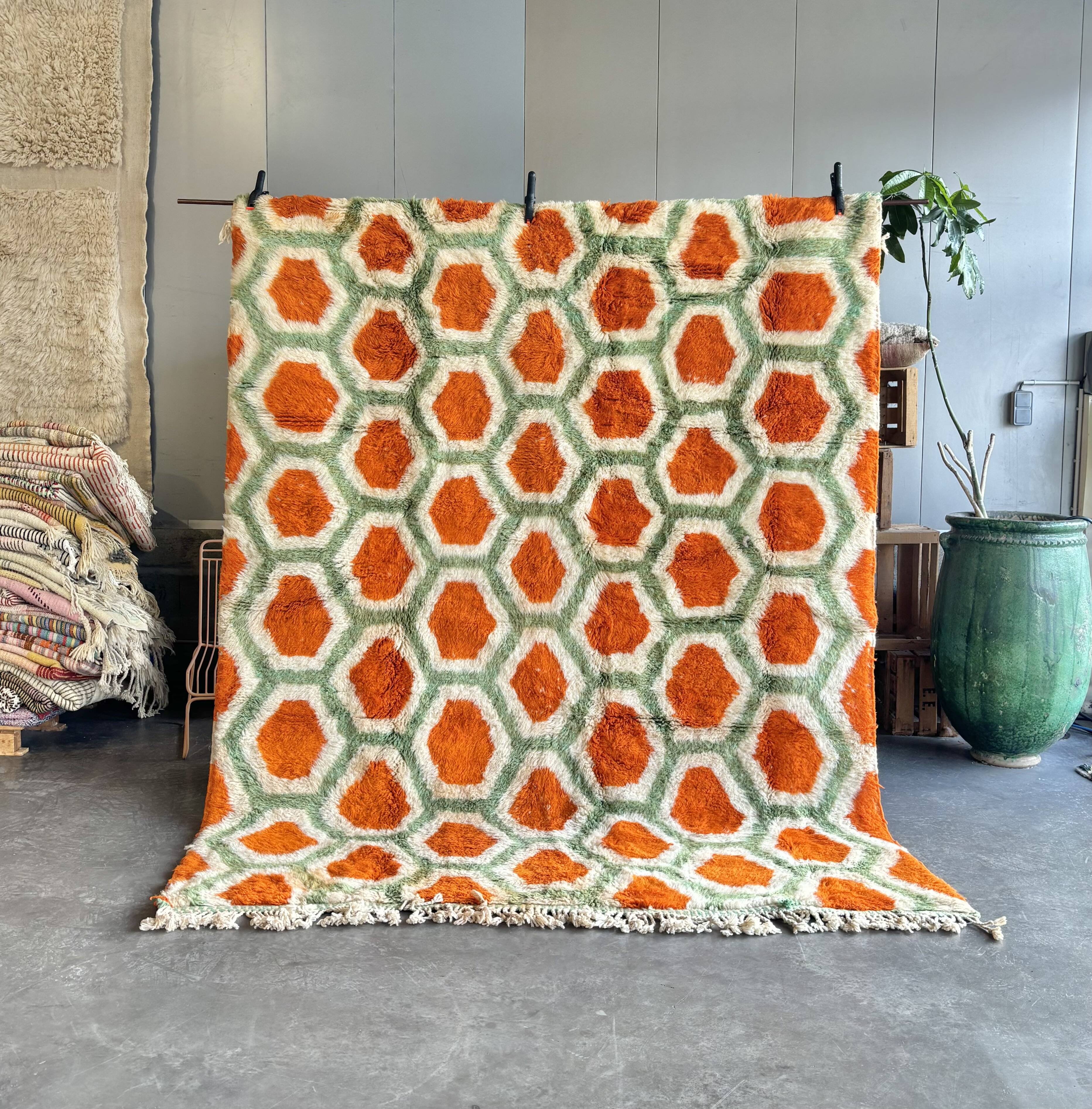 New modern Moroccan Berber rug Beni M'rirt.
