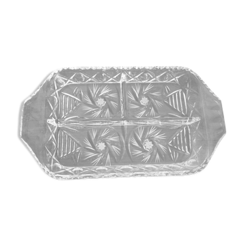 Compartmentalized dish in chiseled glass
