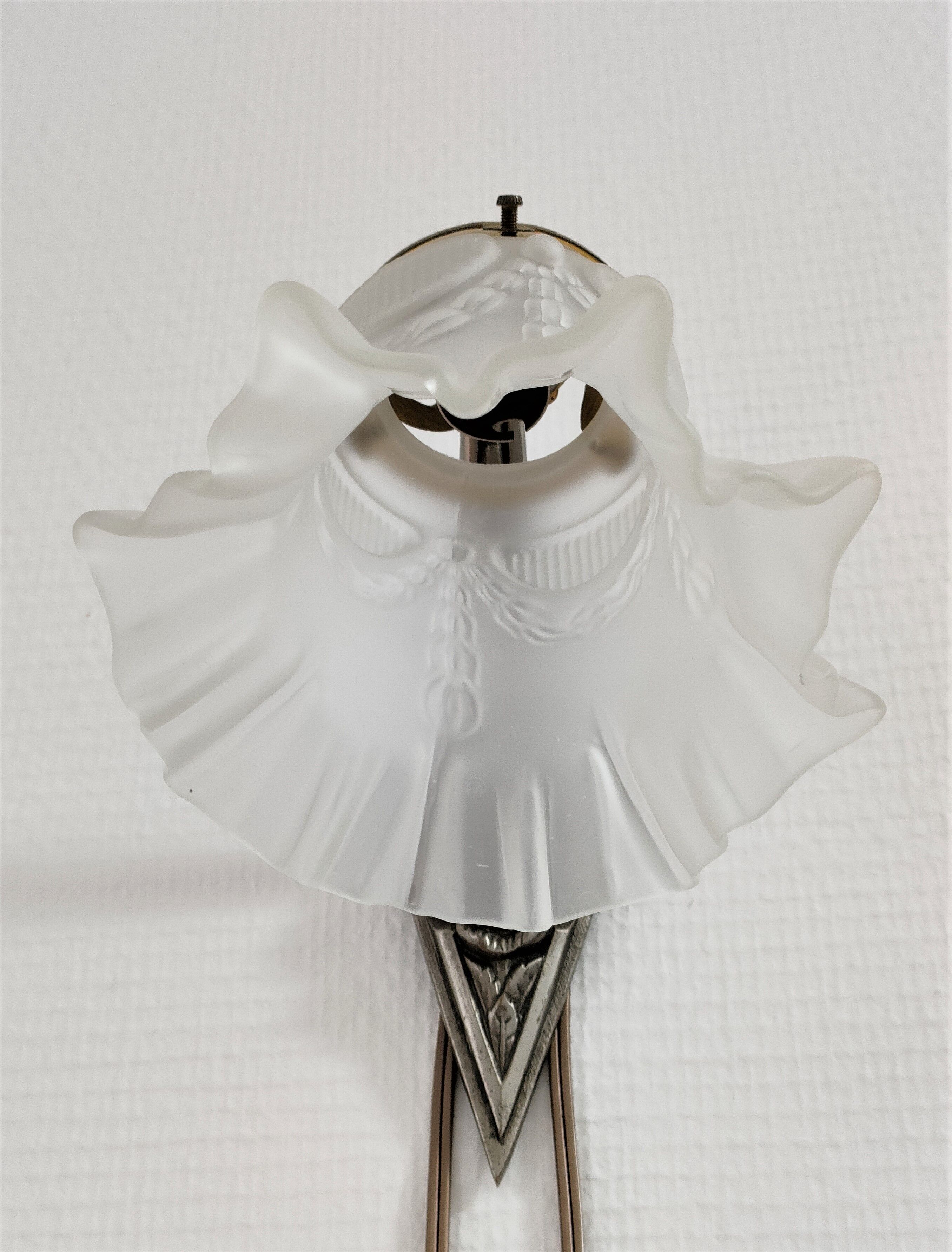 Art Deco wall lamp bronze silver patina and frosted glass