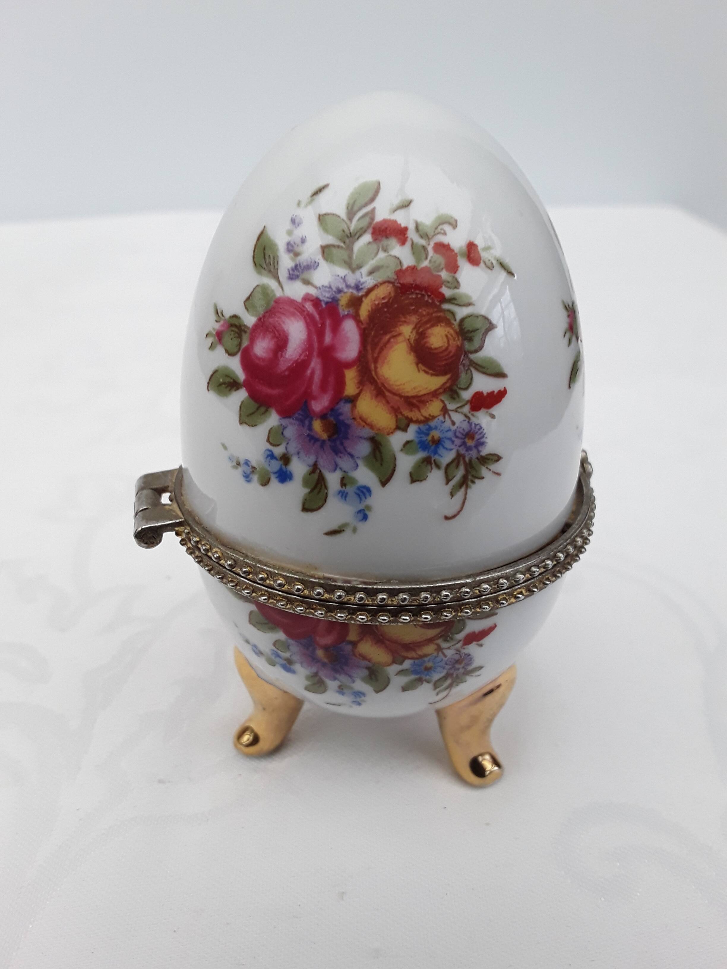 Porcelain egg