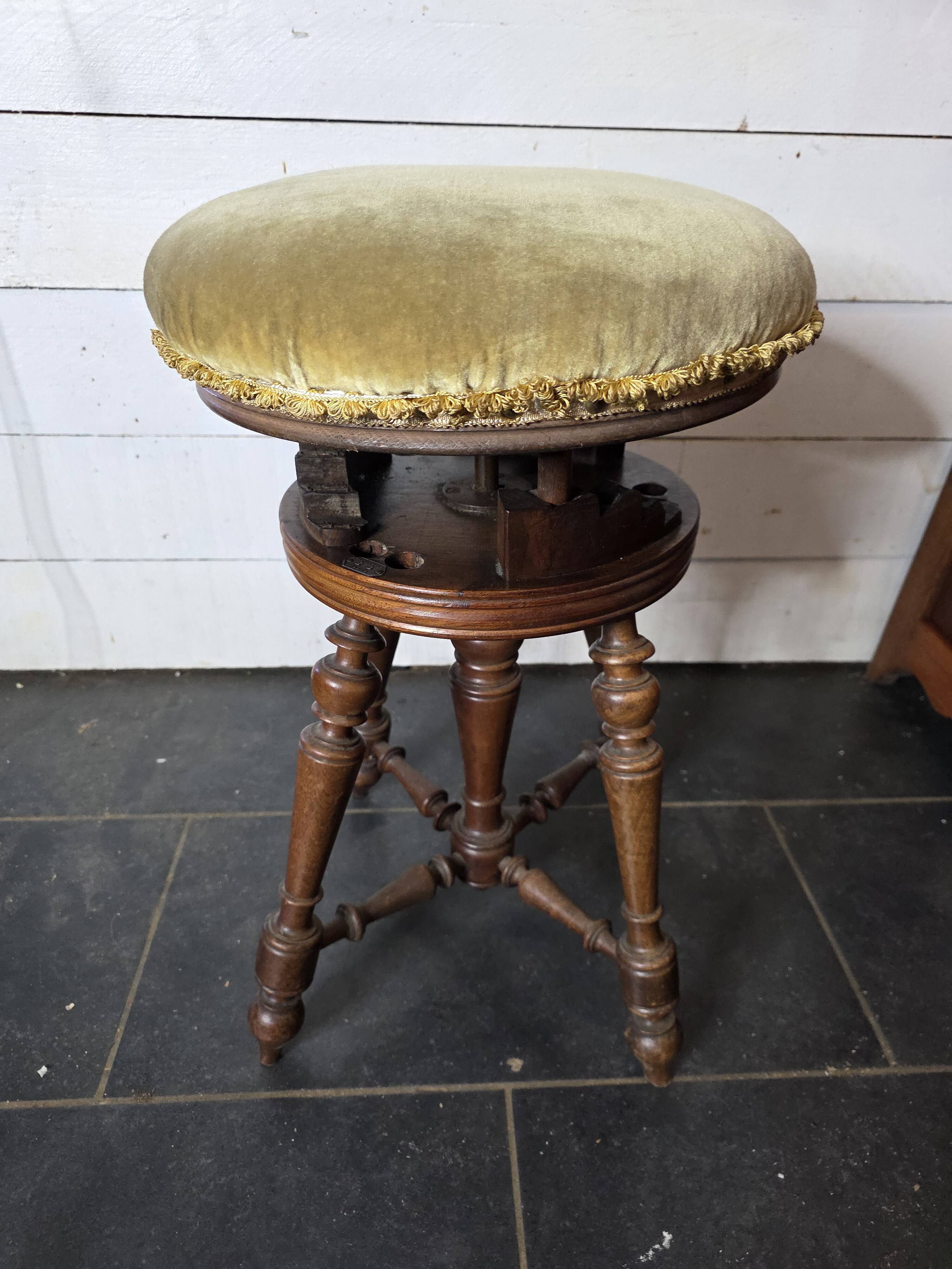 Antique adjustable piano stool