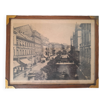 Antique photo frame with reproduction of Bismarck Square - brass corners