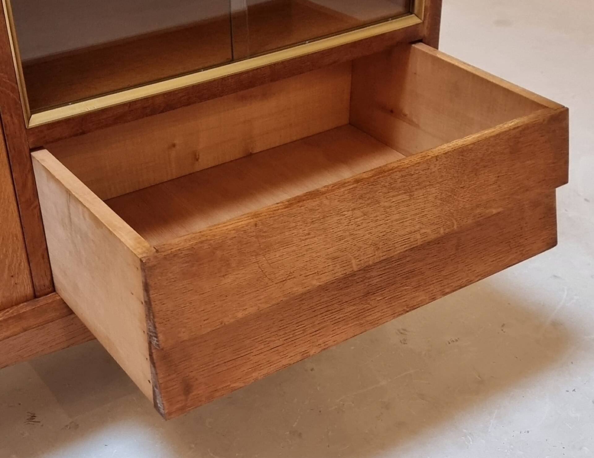 Mid-century display cabinet