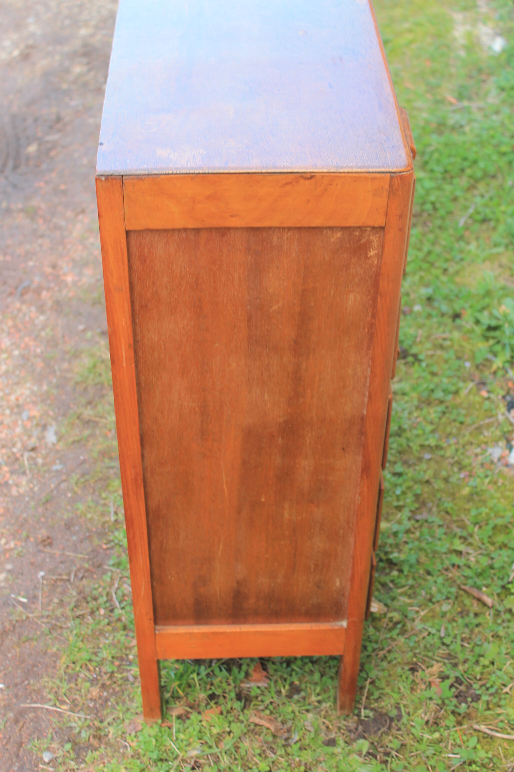 Furniture with drawer, rag