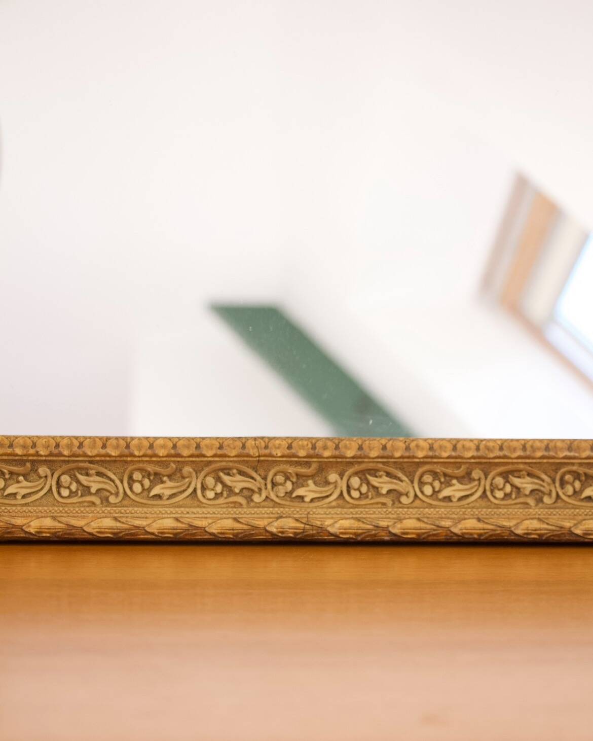 Miroir doré vintage