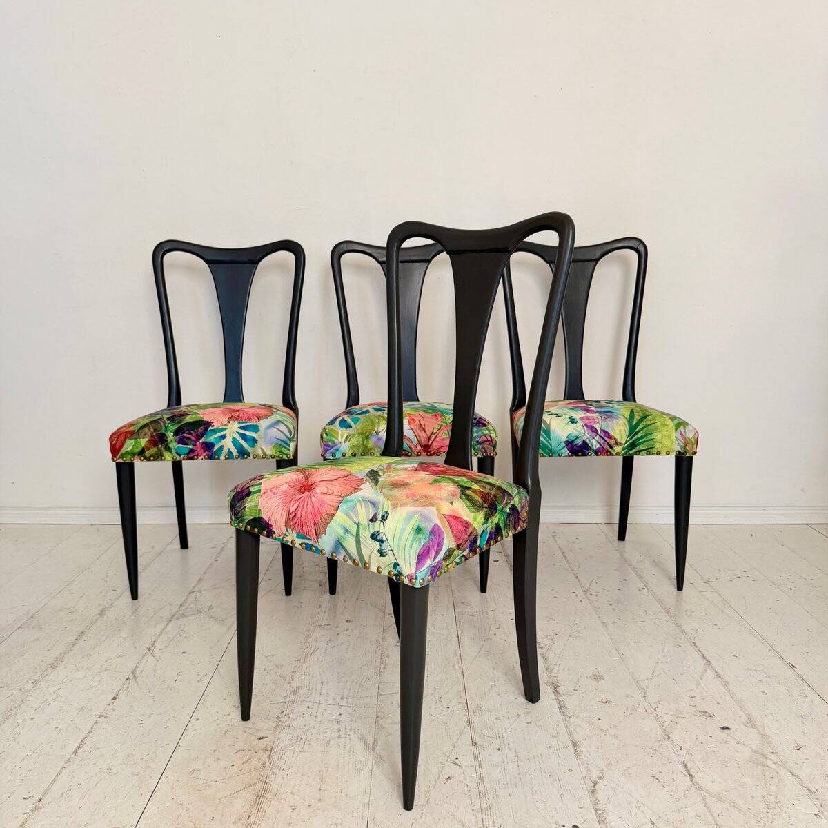 Italian vintage dining chairs by Osvaldo Borsani, 1940s, set of 6