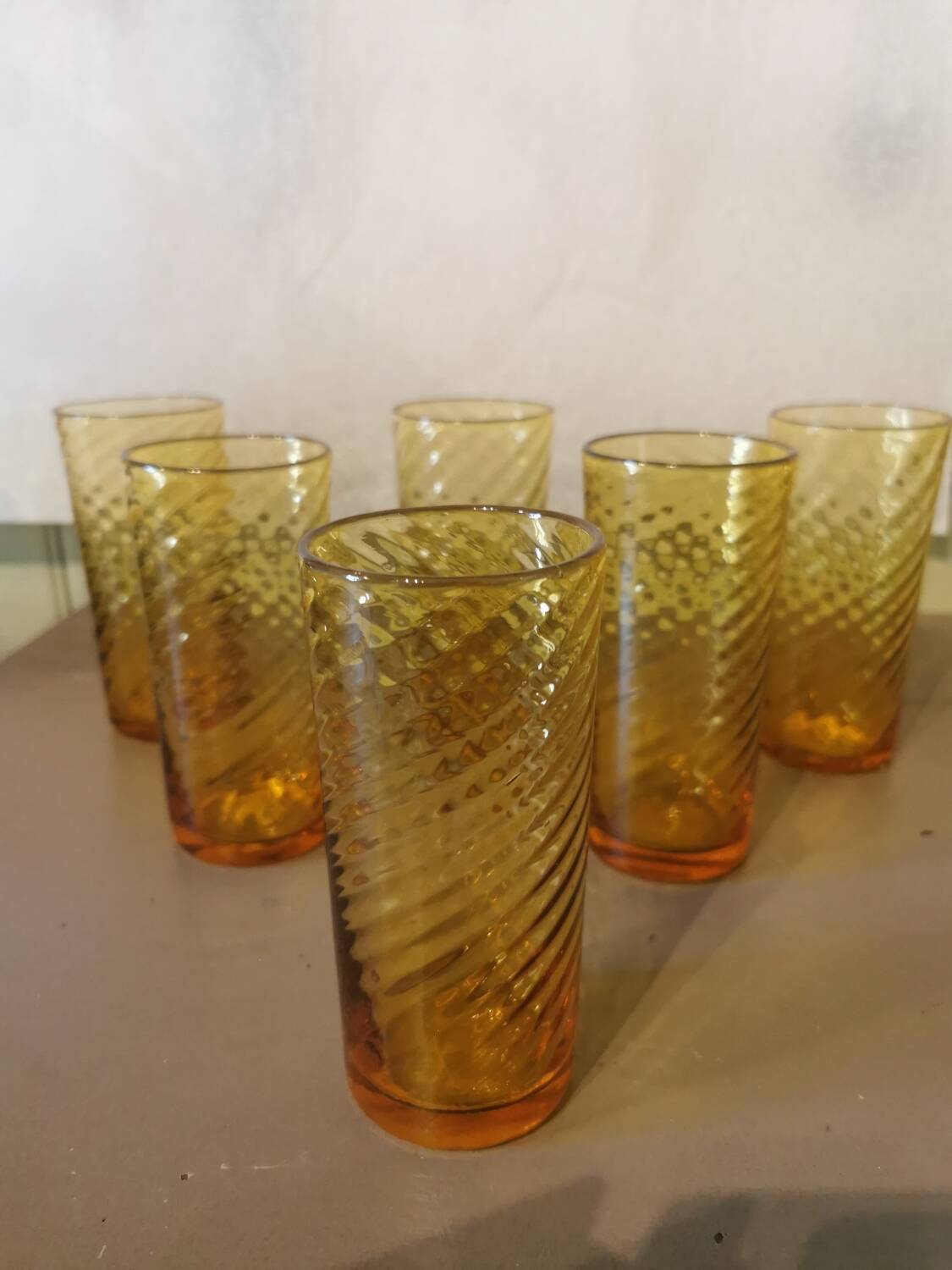 6 vintage glasses with ribbed decoration