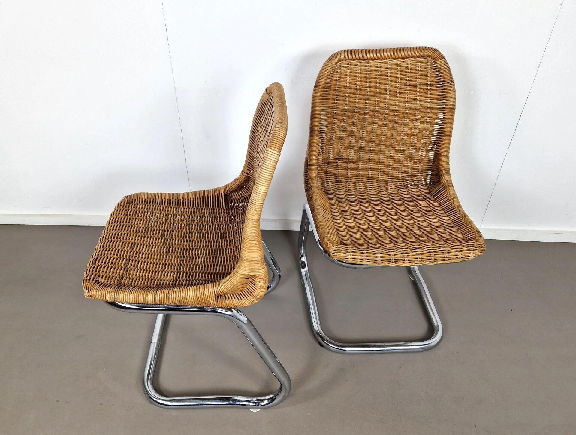 Pair of Rohé Noordwolde chairs | Rattan and chrome