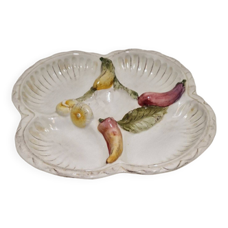 Mendicant slip dish