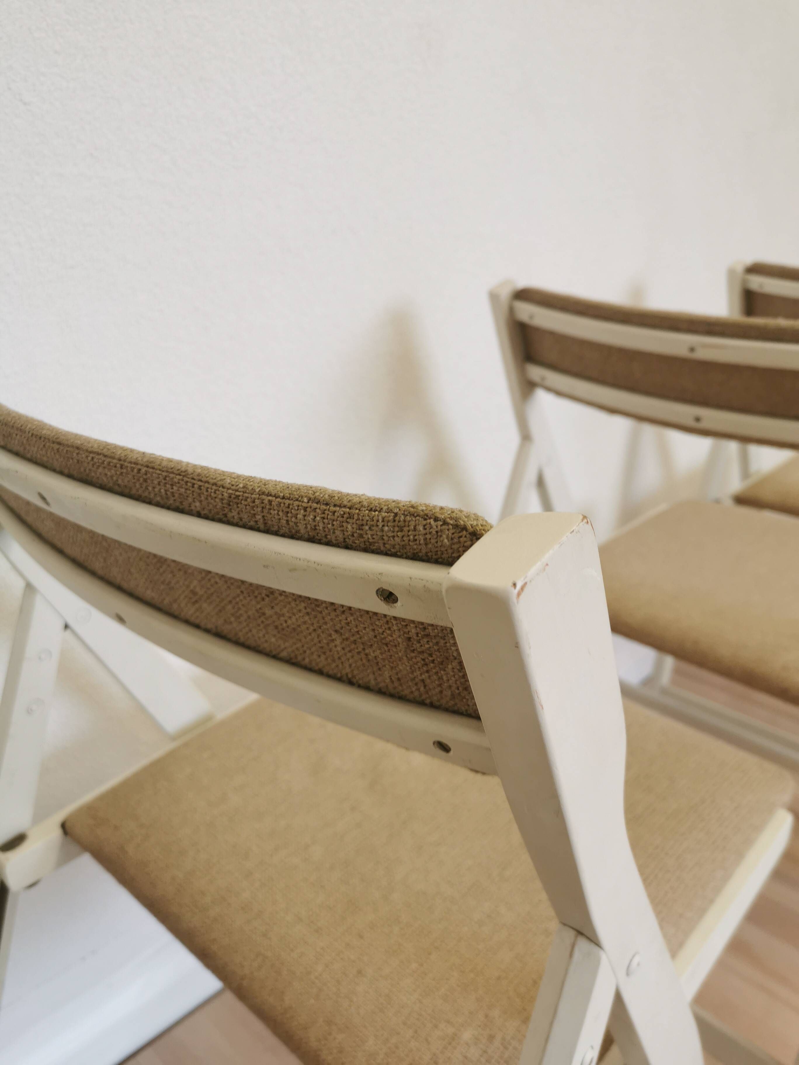 Set of 4 Vintage Wooden Folding Lounge Chairs: Beige Fabric, STOL Kamnik 1970