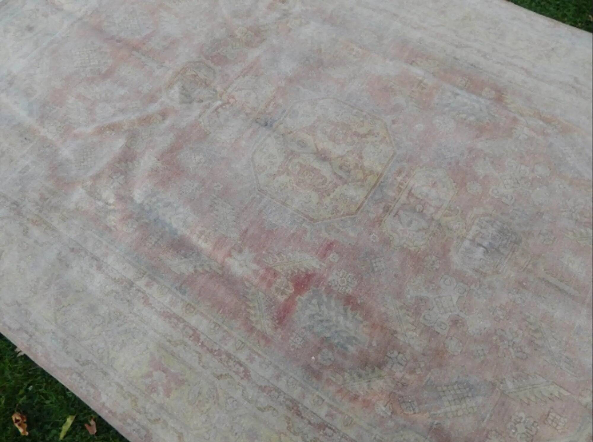 Vintage handmade Turkish rug 205x305 cm