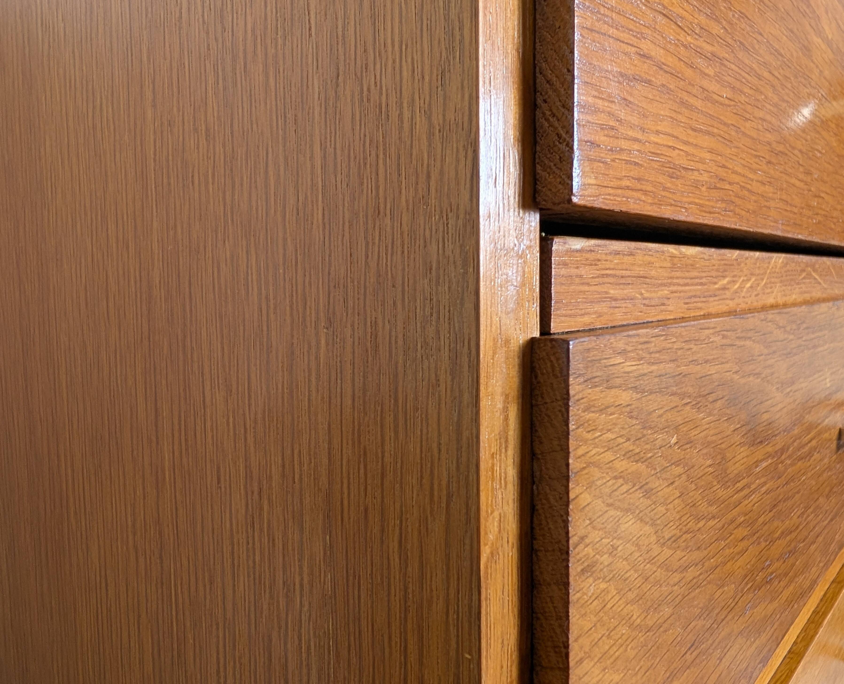 Vintage chest of drawers