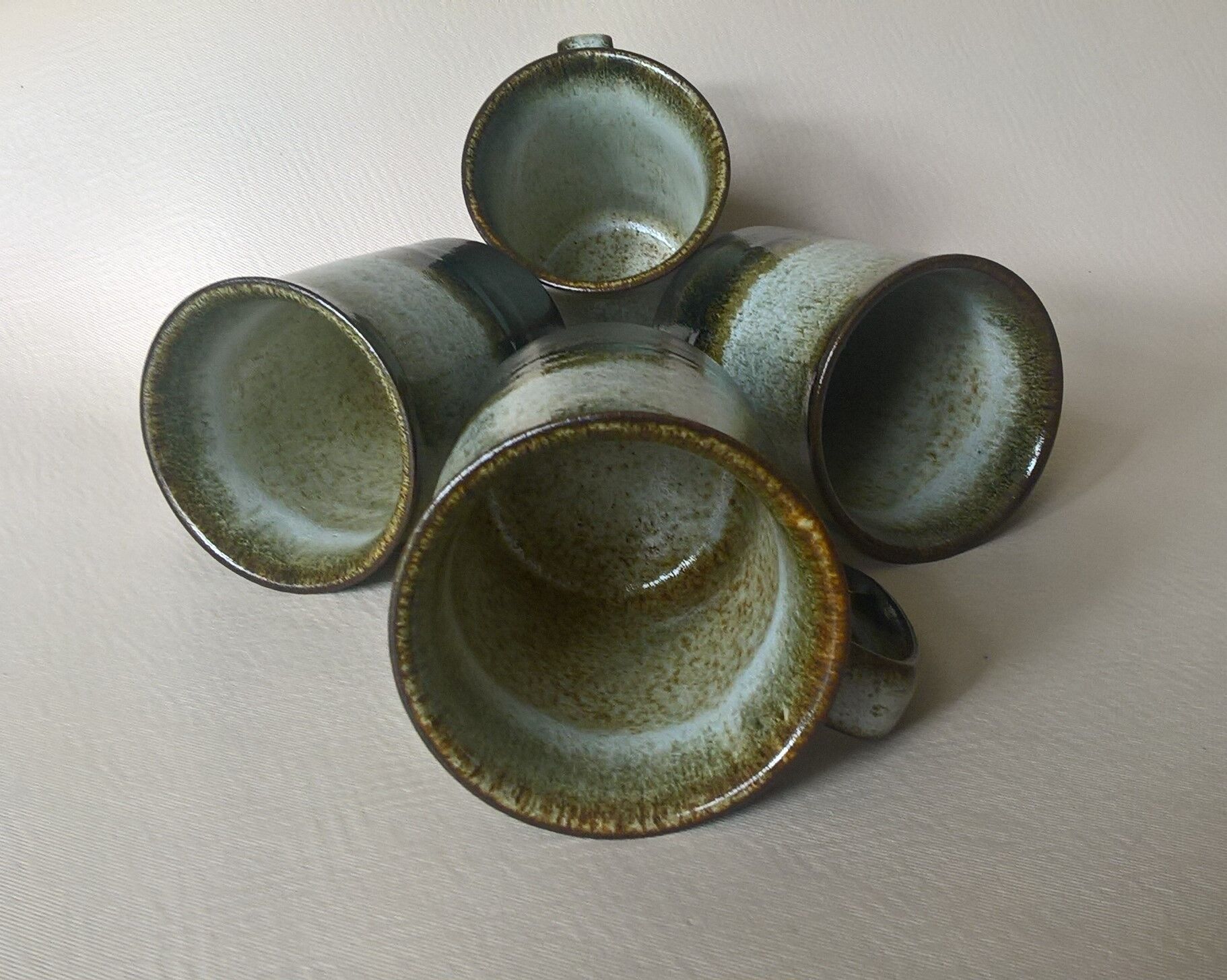 Quatre tasses en grès écossais Dunoon