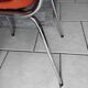 Chaise vintage grosfillex design rouge orangé