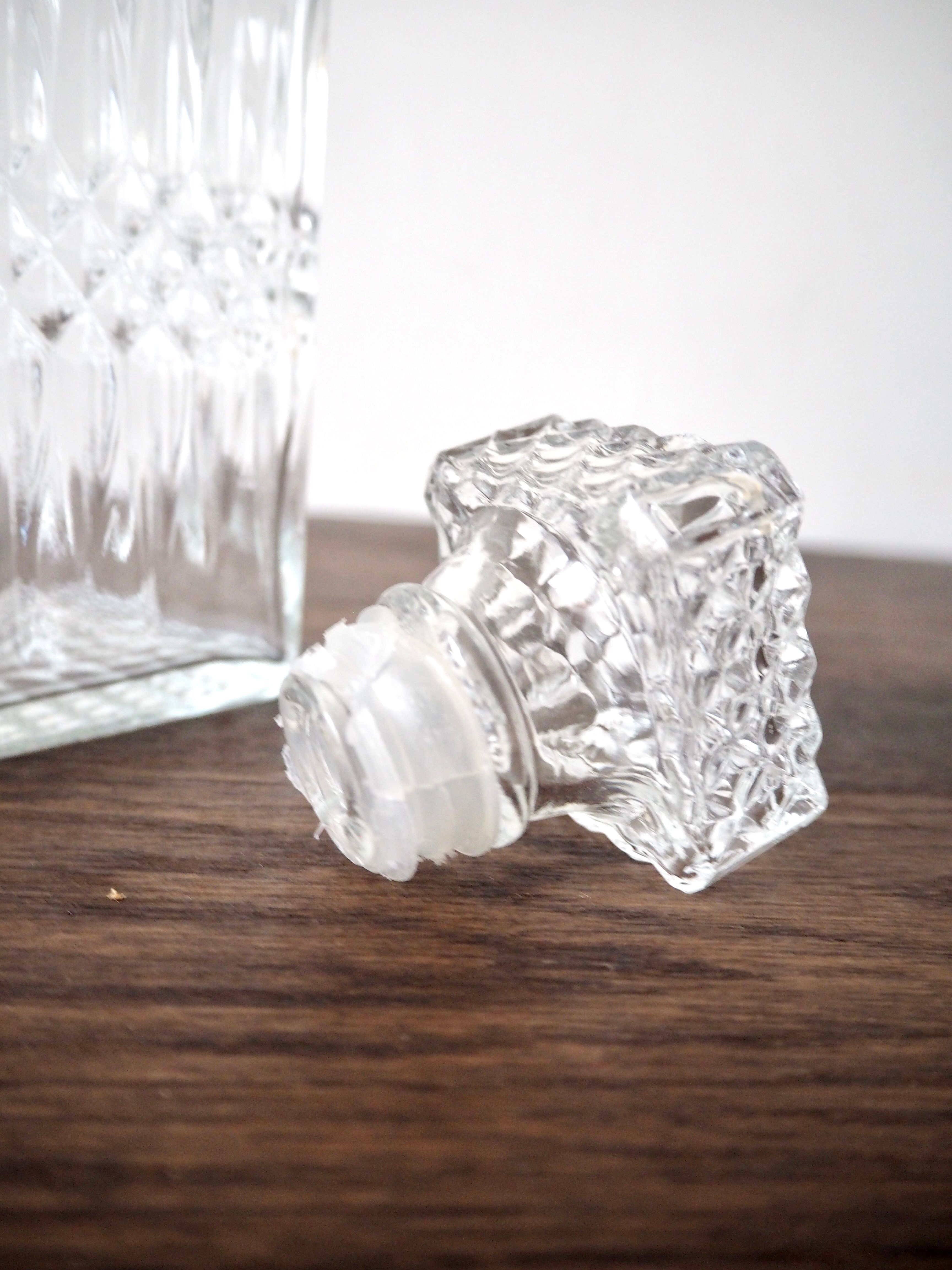 Carafe à whisky en verre taillé