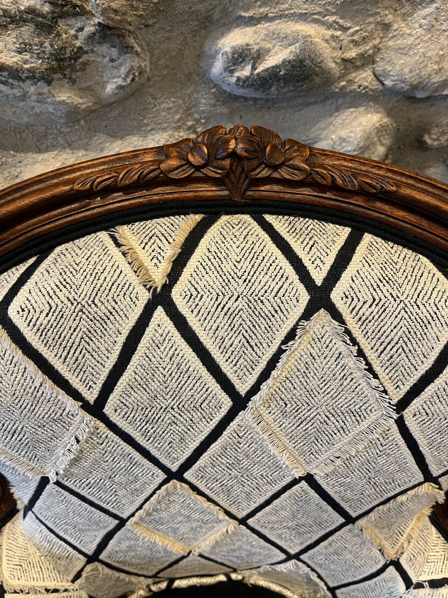 Bergère armchair, complete traditional restoration