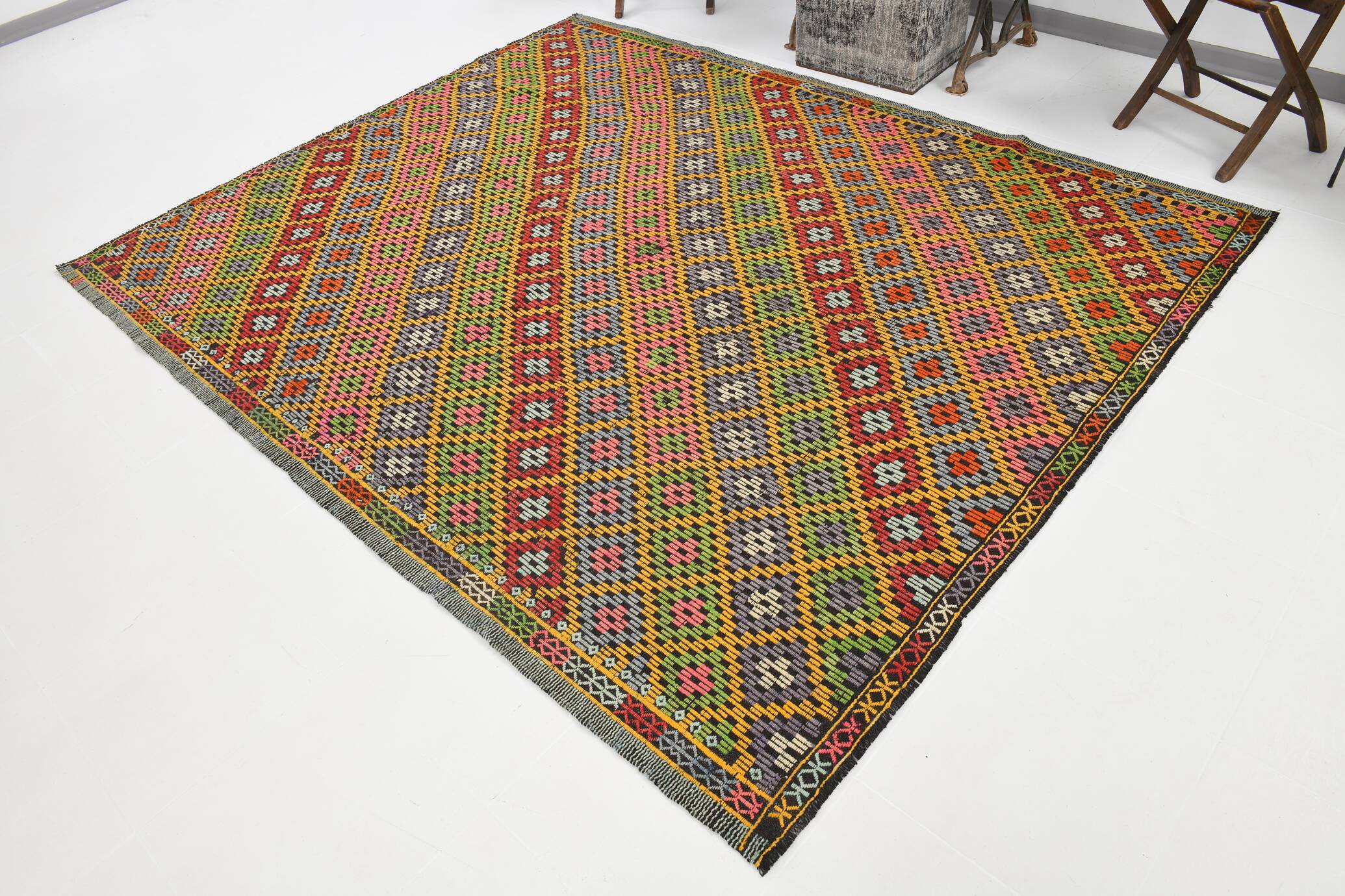 7x9 Yellow Green Handmade Wool Scandinavian Kilim Rug