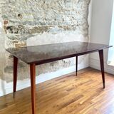 Extendable dining table compass feet