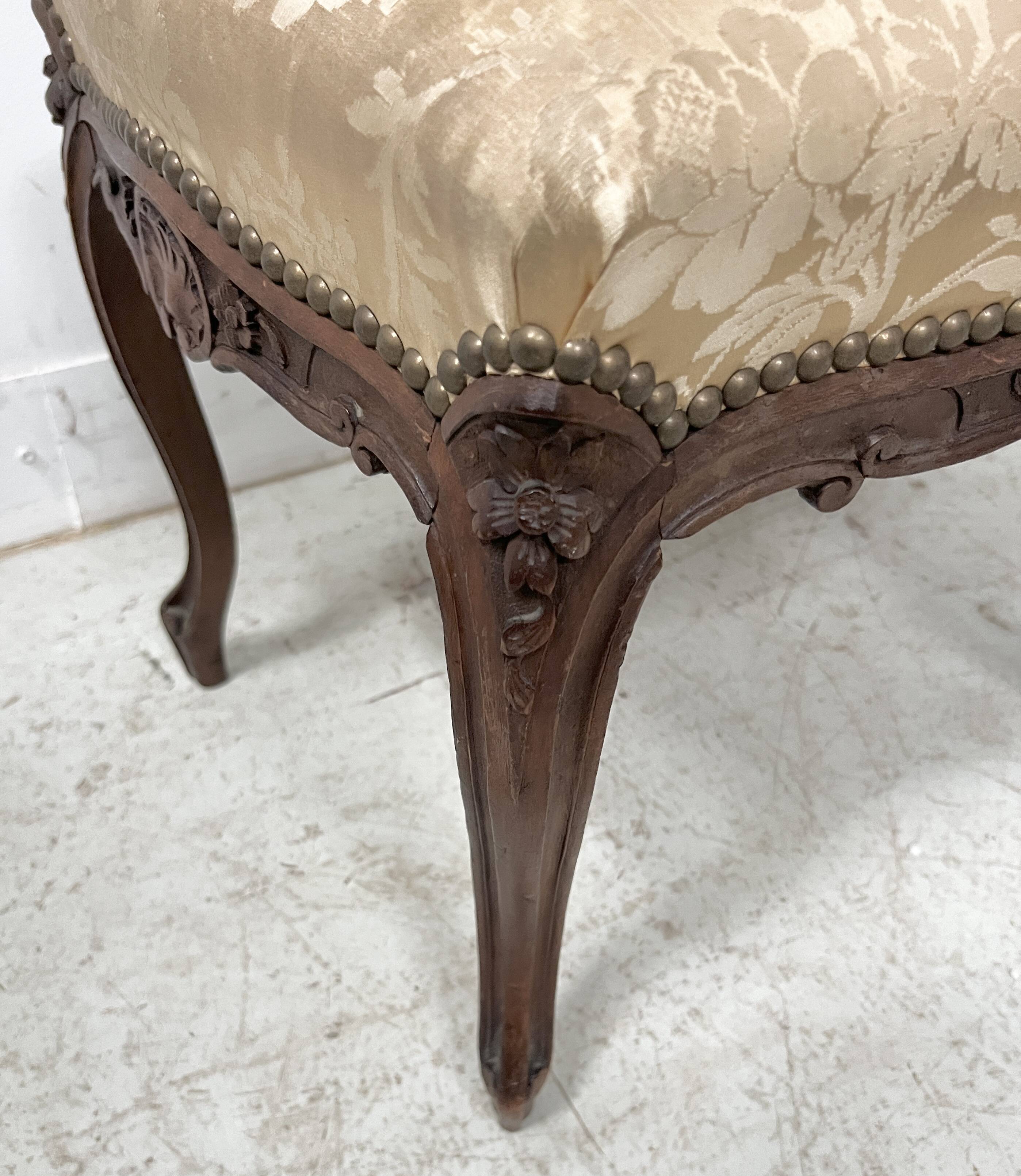 Louis XV style stool in solid walnut, 20th century