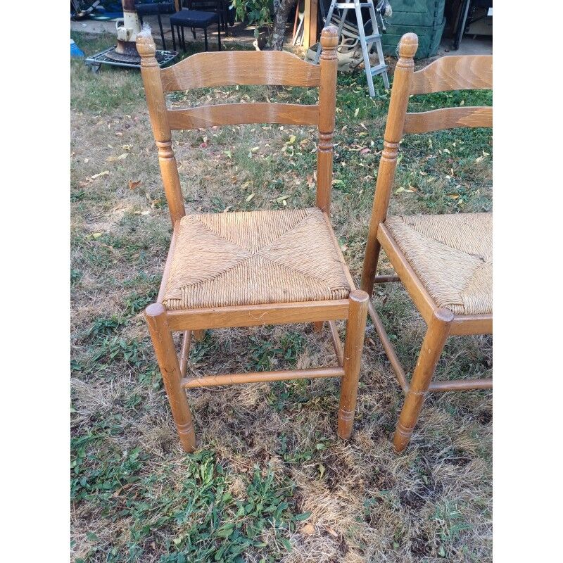 6 wooden kitchen chairs, straw-covered