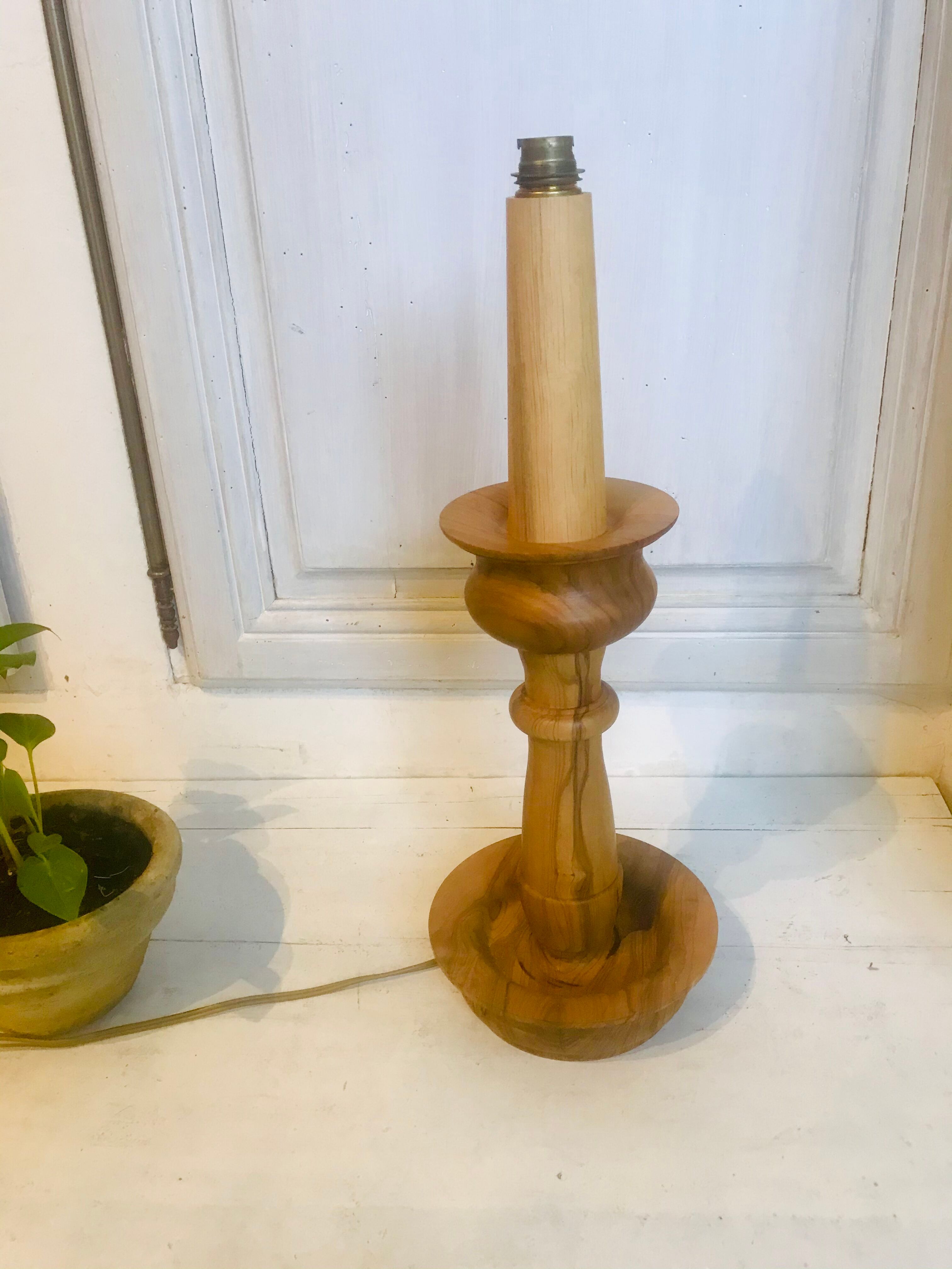 Lampe en bois 48 cm  circa 1960