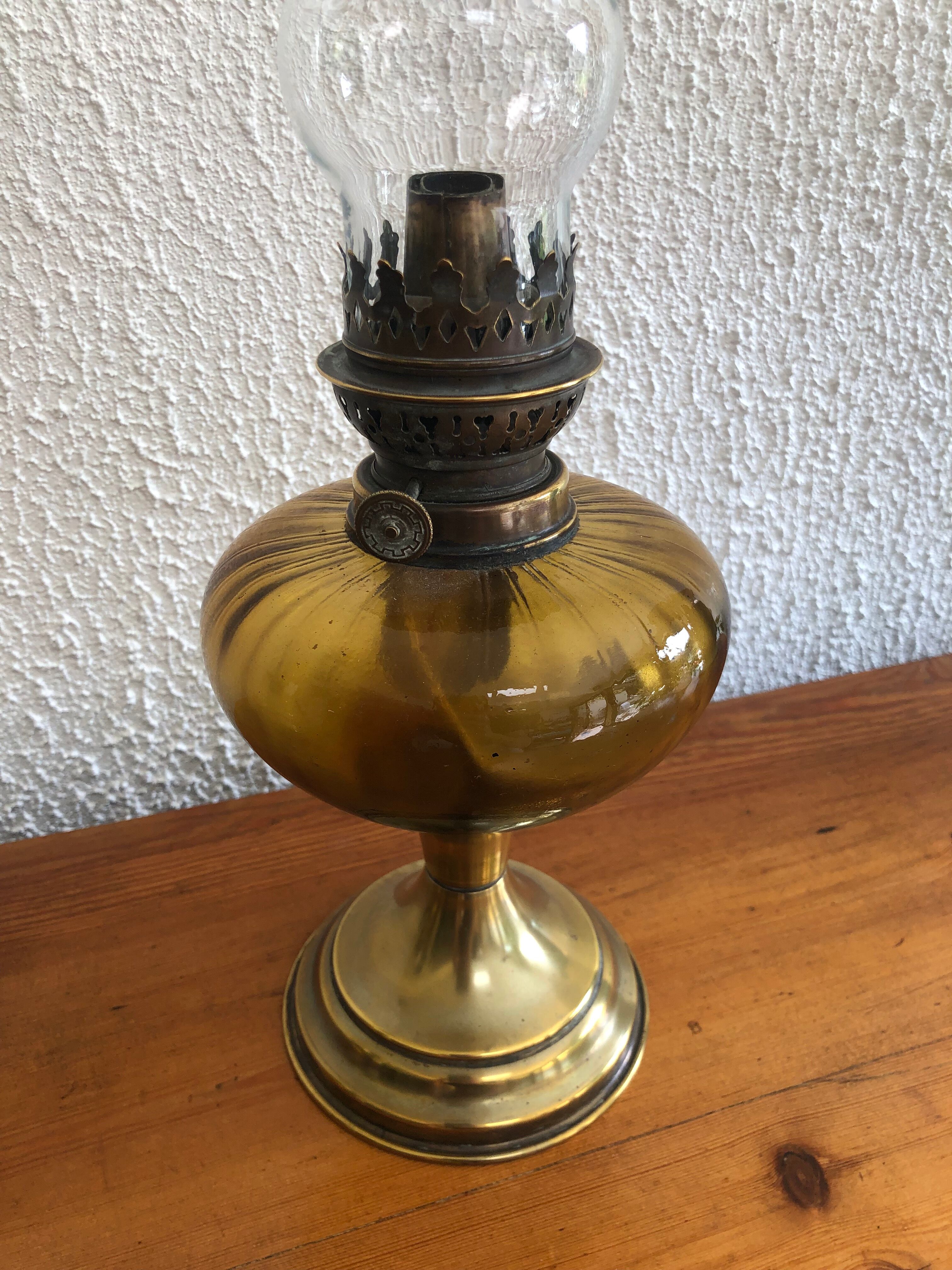 Oil lamp