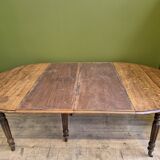 Round/rectangle table with extensions on casters