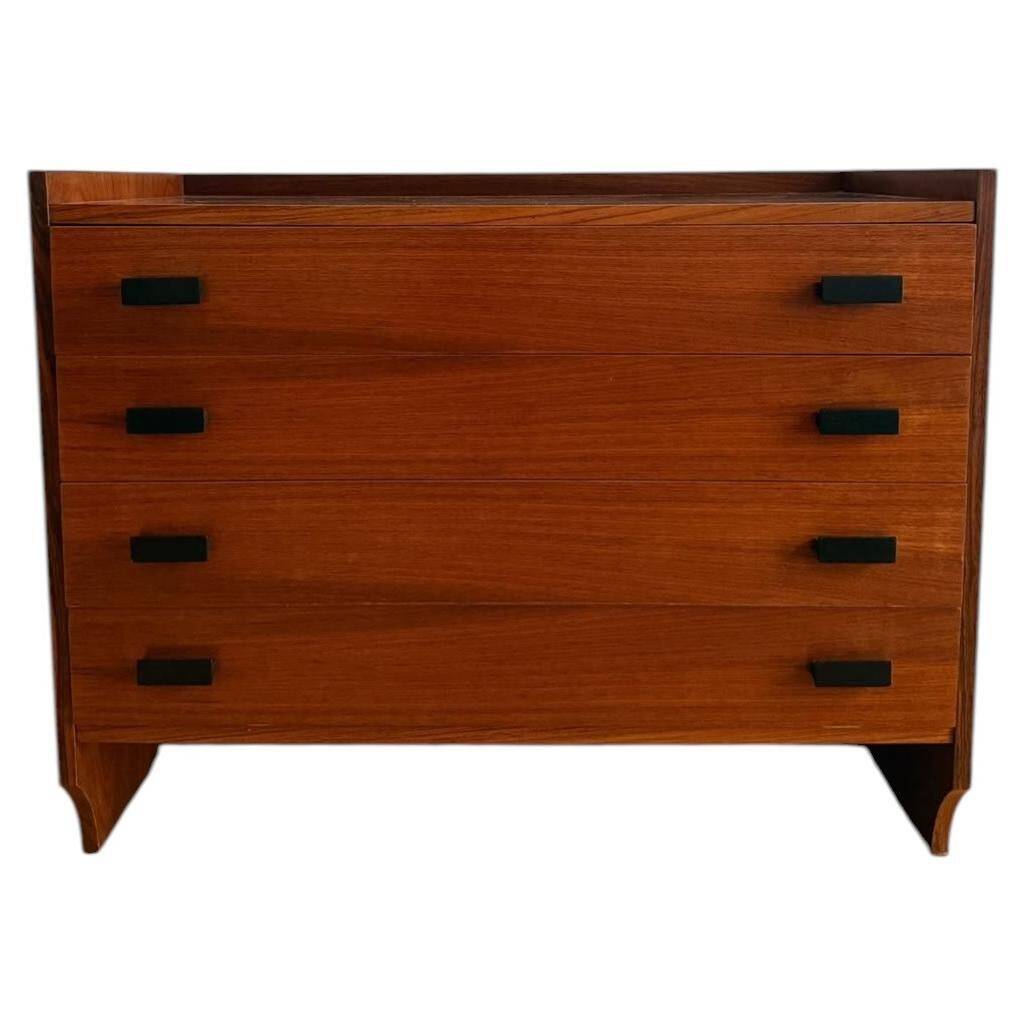 Cómoda italienne de Padoue, en bois de noyer. Années 70