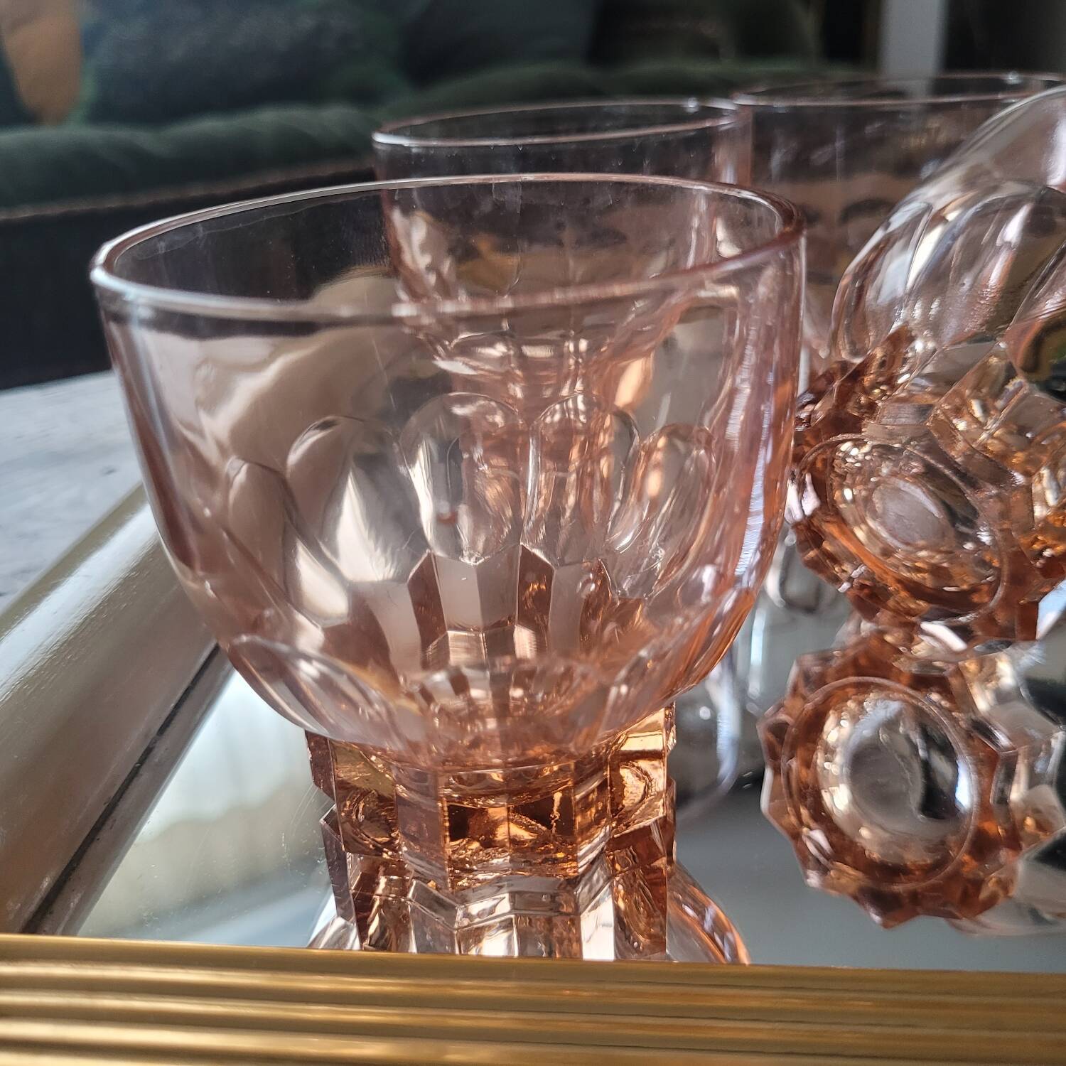 6 late Art Deco rosé glasses – molded star base