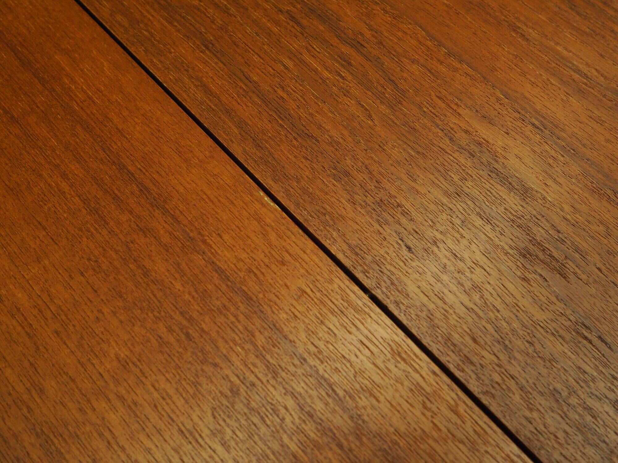 Round teak table, Danish design, 1970s, production: Denmark